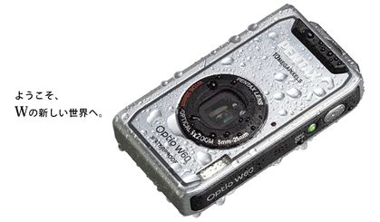 HOYA CORPORATION�s���XPENTAX Optio W60�Ʀ�۾��C�@�������۾������q�̻������~���@�AOptio W60�t�ƤF���s�}�o��28mm�s��5�������ܵJ���Y�A1000�U���ĵe���A�H�άۤ�L�h��������30%�����ʯ઺�W�j��������O�A�i�Ϭ۾��b���U4�̲`�B�i�����ާ@