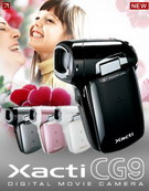 Xacti DMX-CG9�O�T�v2004�~�o�G��DMX-CG65( �x�W�����GVPC-CG65 )����������A����FXacti�t�CDC���g��j�������y���CDMX-CG9( �x�W�����GVPC-CG9 )��{�F���e��שM���t��v�����\�ġA�Y�i�H800�U�e���i���R�A�e�����s��A�٥i�H�̧�60fps���t�ש���ʵe�C�R�A�v���O���榡JPEG�A�ʺA�h�HMPEG-4 AVC/H.264�O���C